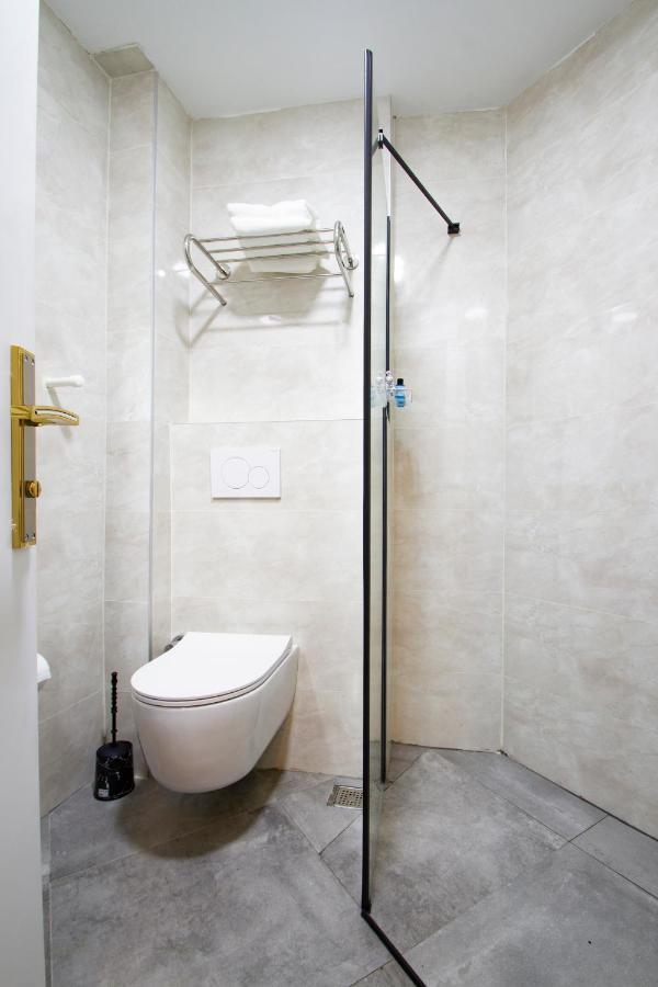 Turna Hotel Istanbul Exterior photo